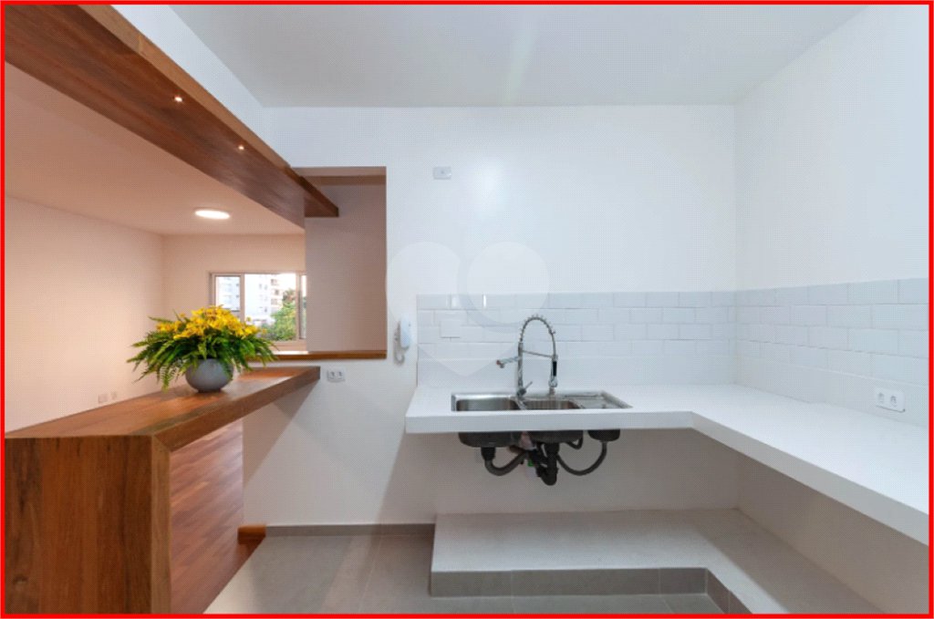 Apartamento à venda com 2 quartos em Vila Romana, São Paulo, SP