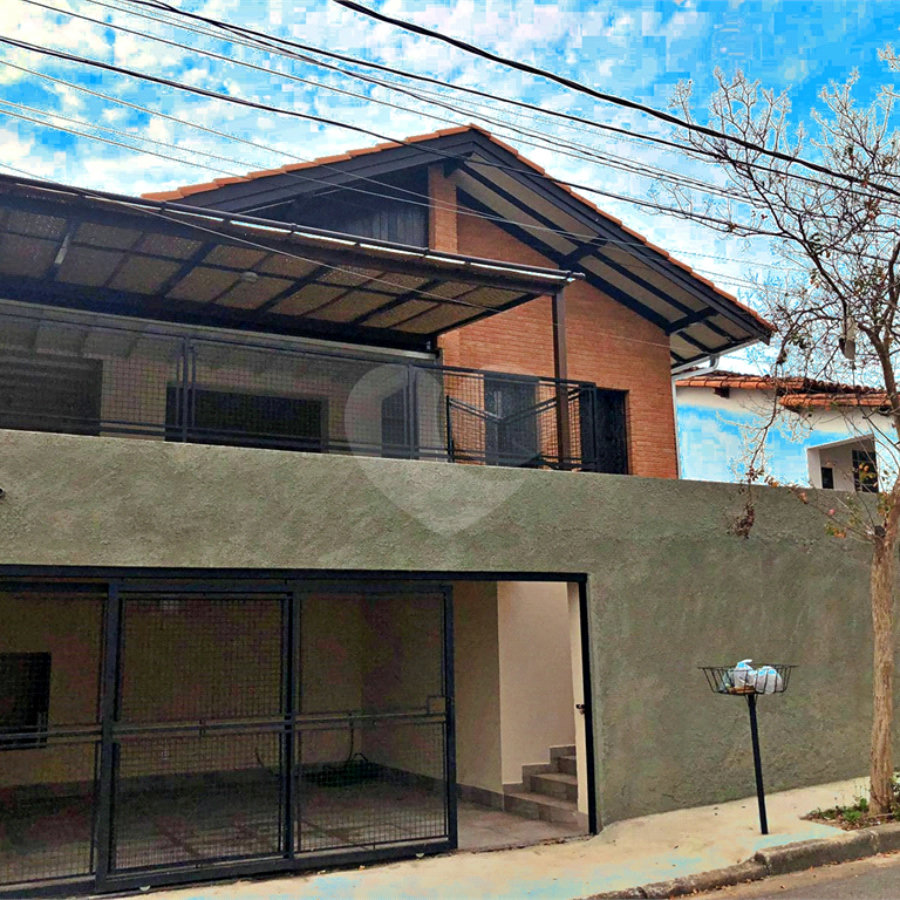 Casa à venda com 3 suítes no Centro, Vinhedo, SP