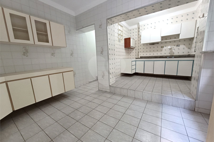 Sobrado à venda com 3 quartos em Vila Medeiros, São Paulo, SP