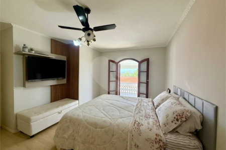 Casa à venda com 4 quartos, sendo 2 suítes,  no condomínio Morada da Lua, Vinhedo - SP
