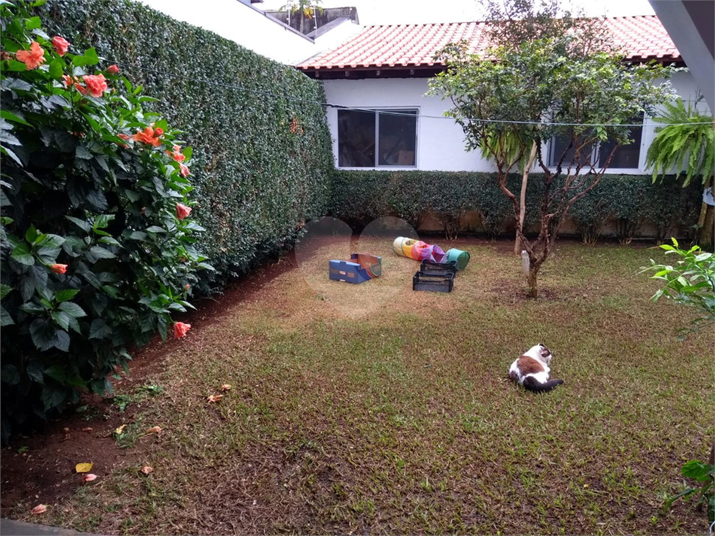 Sobrado à venda com 3 suítes em Jardim Realce, Suzano, SP