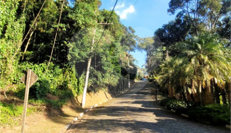 Terreno à venda no condomínio Parque Imperial da Cantareira, Mairiporã - SP