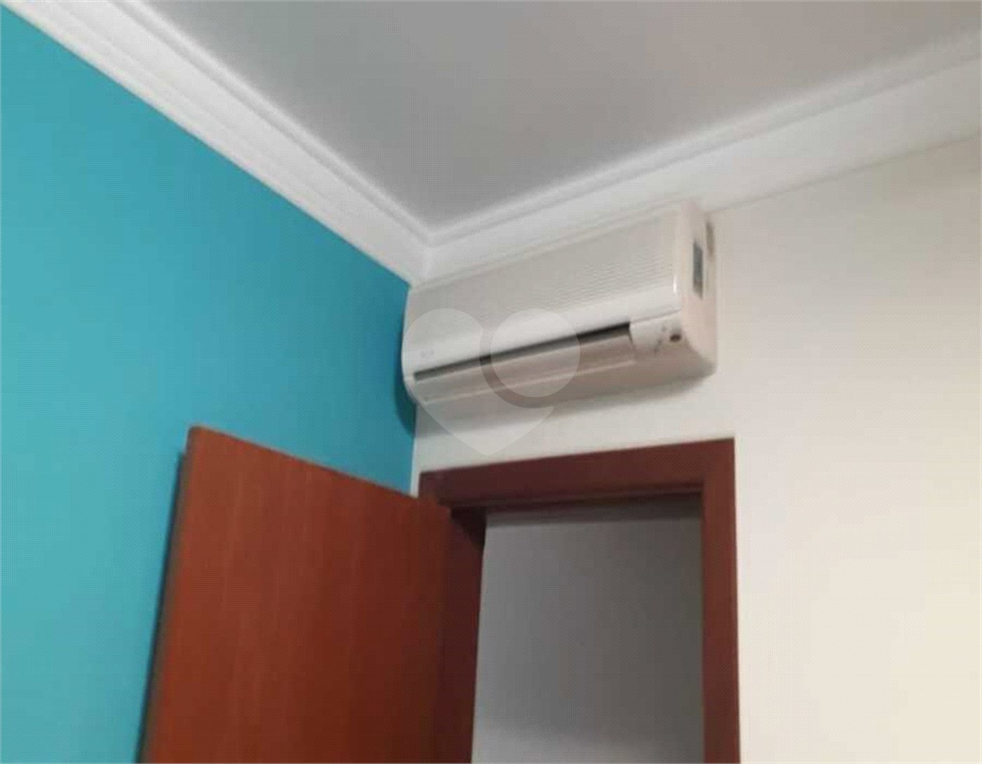 Lindo Apto Edifício Raquel Venda com Sacada gourmet.com 03 dormitórios 01 suíte