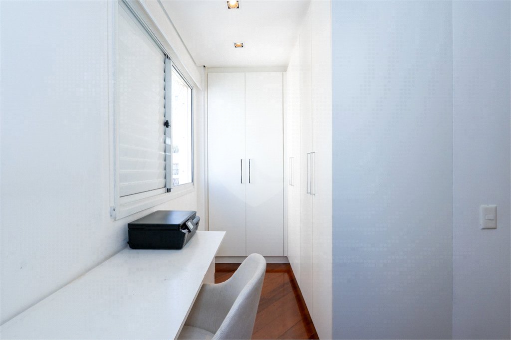 Apartamento à venda com 2 suítes em Brooklin, São Paulo, SP