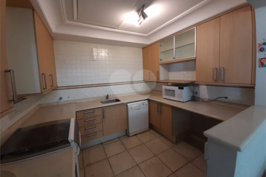 Casa à venda com 3 suítes no condomínio Chácara Francesa, São Paulo - SP