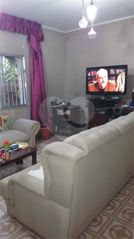 Casa à venda com 3 quartos, sendo 1 suíte, em Santa Teresinha, São Paulo, SP