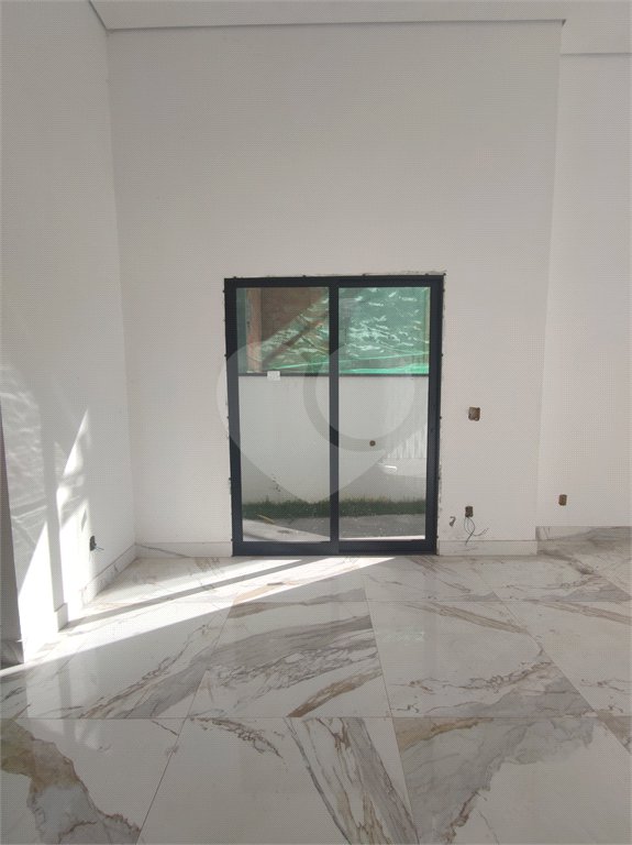 Casa à venda com 3 suítes no condomínio Aruã Brisas, Mogi das Cruzes - SP