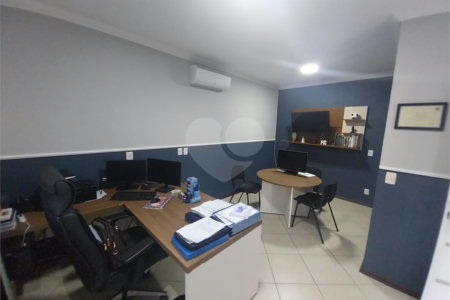 Casa Térrea Disponível para Locação e Venda no Condomínio Vilaggio Capriccio