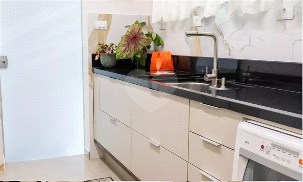Casa de Vila à venda com 3 quartos, sendo 1 suíte, em Vila Maria Baixa, São Paulo, SP