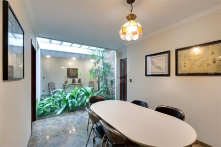 Casa Térrea à venda com 4 quartos, sendo 2 suítes, em Alto da Boa Vista, São Paulo, SP