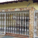 Casa à venda com 4 quartos, sendo 1 suíte, em Sesc, Suzano, SP