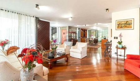 Casa à venda com 4 suítes em Jardim Vitória Régia, São Paulo, SP