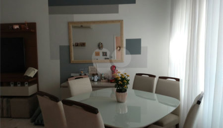 Casa à venda com 3 quartos, sendo 1 suíte,  em Jardim Peri, São Paulo, SP