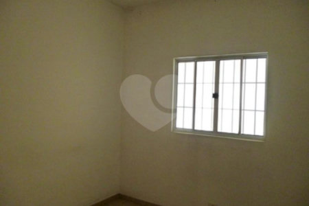 Casa Térrea à venda com 6 quartos em Vila Medeiros, São Paulo, SP