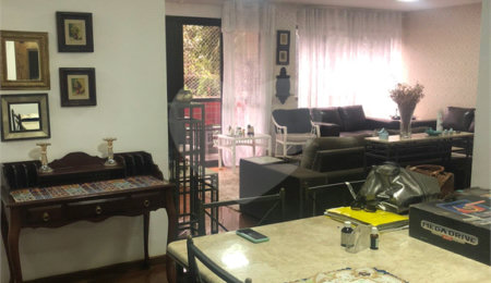 Apartamento à venda com 3 quartos, sendo 1 suíte,  em Saúde, São Paulo, SP
