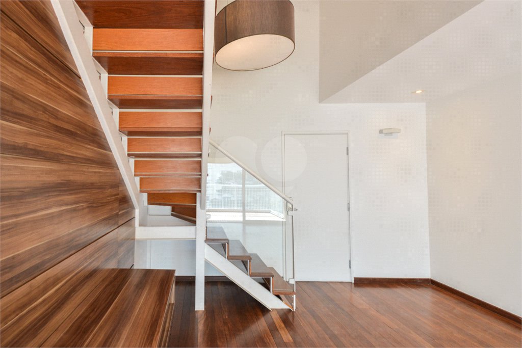 Duplex à venda com 3 suítes em Jardim Paulista, São Paulo, SP