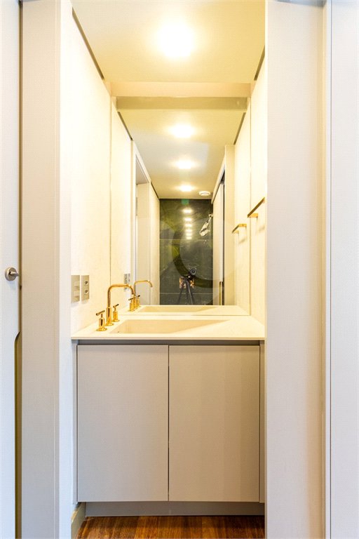 Apartamento para alugar com 2 quartos, sendo 1 suíte, em Vila Olímpia, São Paulo, SP