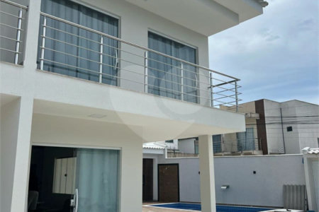 Duplex à venda com 3 quartos, sendo 1 suíte, em Taperapuan, Porto Seguro, BA