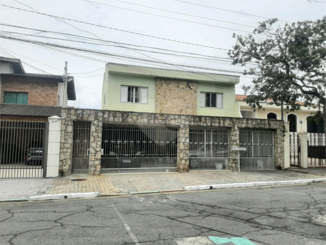 Sobrado à venda com 4 quartos, sendo 2 suítes,  em Tremembé, São Paulo, SP