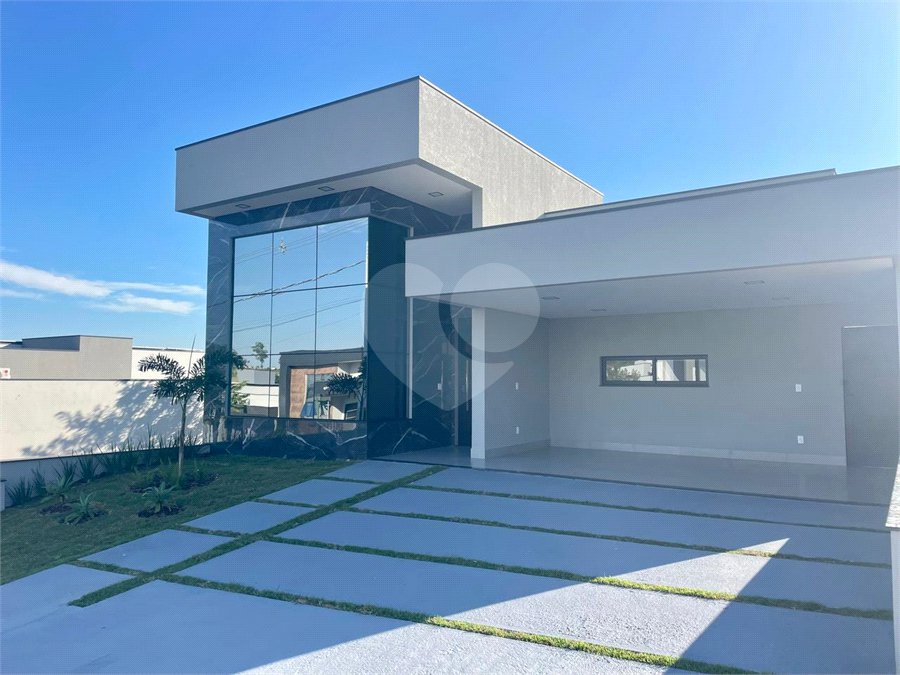 Casa à venda com 3 suítes no condomínio Residencial Milano, Indaiatuba - SP