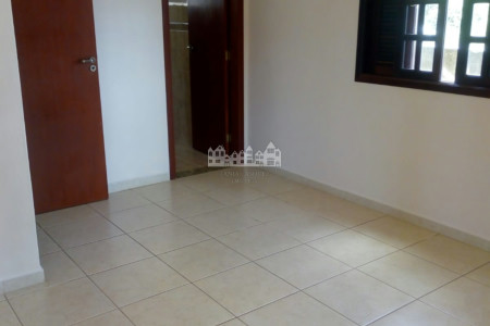 Casa para alugar com 3 quartos, sendo 1 suíte, em Vila Petrópolis, Atibaia, SP