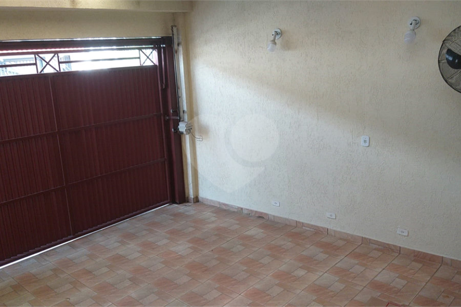 Sobrado à venda com 3 quartos, sendo 1 suíte,  em Parada Inglesa, São Paulo, SP