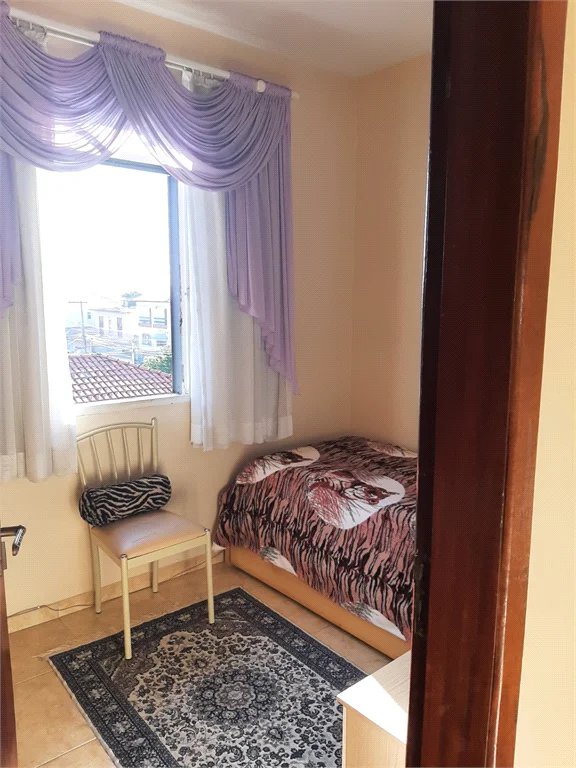 Sobrado à venda com 4 quartos, sendo 2 suítes, em Jardim Ester, São Paulo, SP