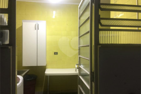 Sobrado à venda com 3 quartos, sendo 1 suíte, em Vila Nova Caledônia, São Paulo, SP