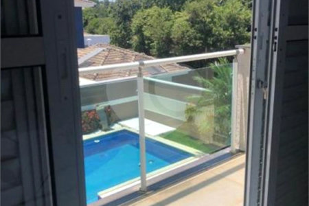 Casa à venda com 4 quartos, sendo 2 suítes, no condomínio Terras de São Francisco, Vinhedo - SP