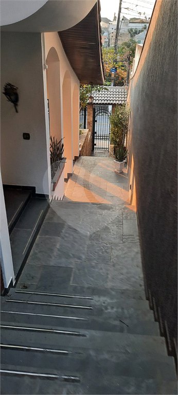 Sobrado à venda com 4 quartos, sendo 2 suítes, em Jardim São Bento, São Paulo, SP