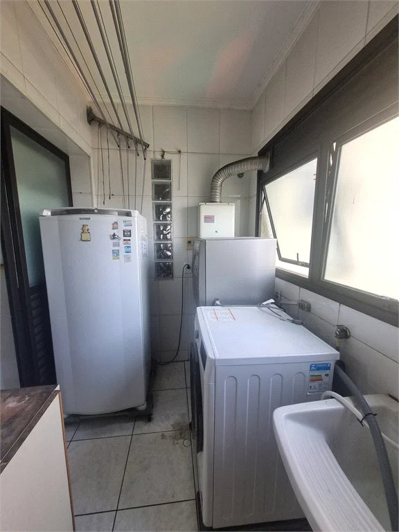 Apartamento à venda com 3 quartos, sendo 1 suíte, em Jardim Londrina, São Paulo, SP