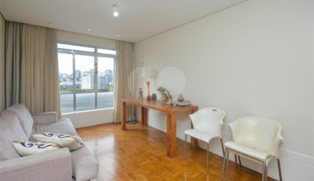 Apartamento à venda com 2 quartos em Moema, São Paulo, SP
