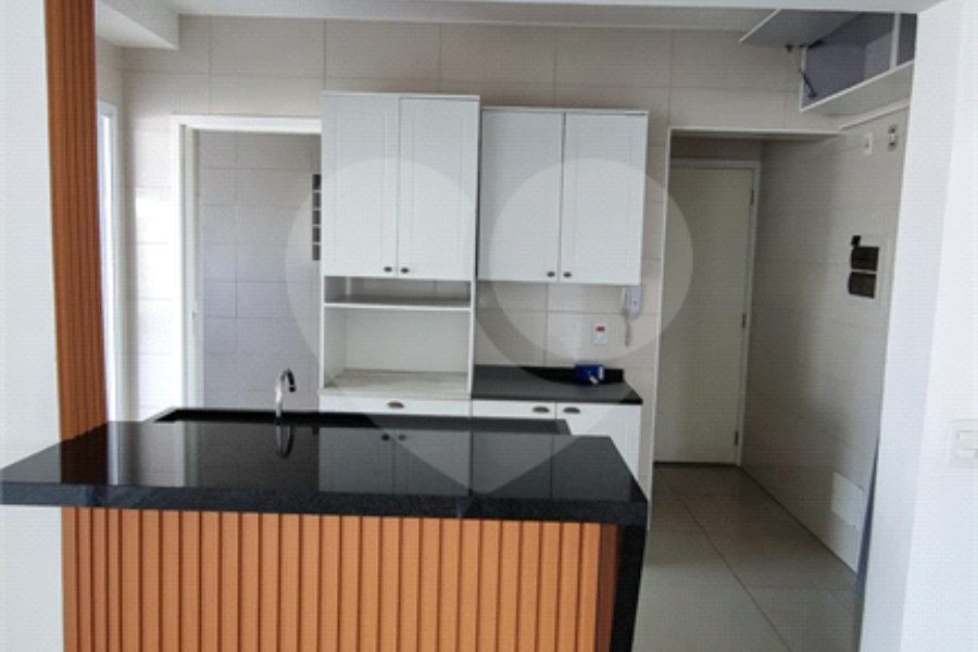 Apartamento à venda com 3 suítes em Santa Teresinha, São Paulo, SP