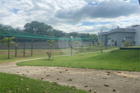 Casa à venda com 3 quartos, sendo 1 suíte, no condomínio Jardim Guarujá, Salto - SP