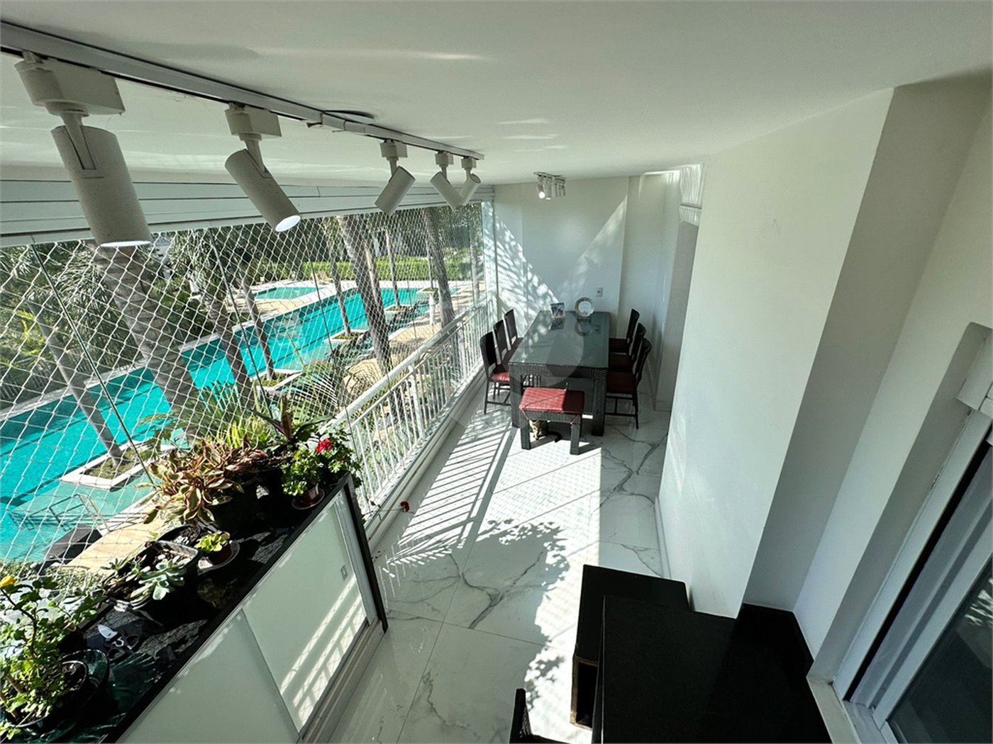 Apartamento à venda com 4 quartos, sendo 1 suíte, em Jardim Vazani, São Paulo, SP