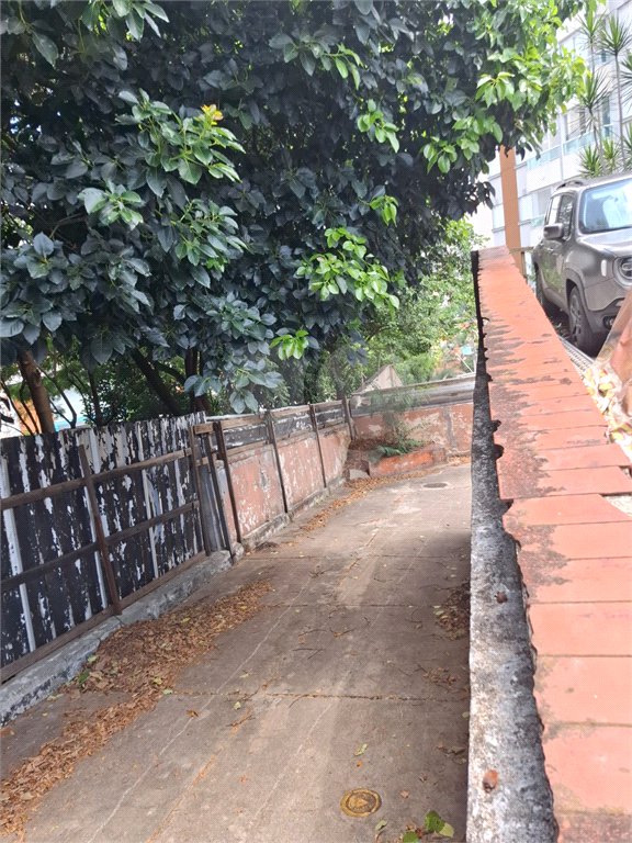 Terreno à venda com 1 quarto em Vila Romana, São Paulo, SP