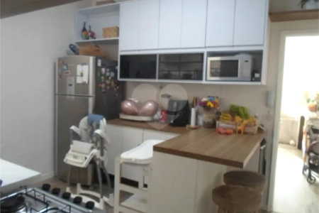 Casa de Vila à venda com 3 quartos, sendo 1 suíte, em Vila Cordeiro, São Paulo, SP