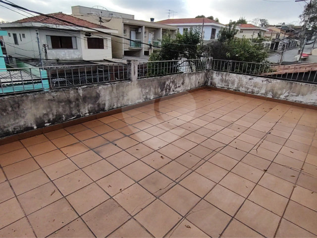 Sobrado à venda com 4 quartos em Parque São Domingos, São Paulo, SP