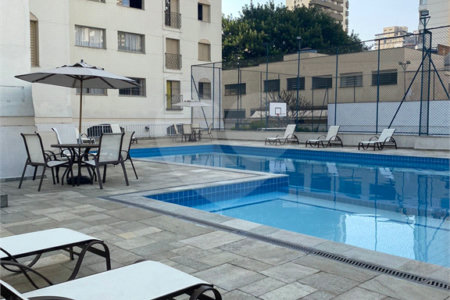 Apartamento à venda com 3 quartos em Moema, São Paulo, SP