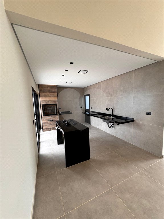 Casa à venda com 3 quartos, sendo 1 suíte, no condomínio Residencial Villagio Wanel, Sorocaba - SP