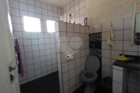 Casa à venda com 4 quartos, sendo 1 suíte, em Jardim Maricota, Itapetininga, SP