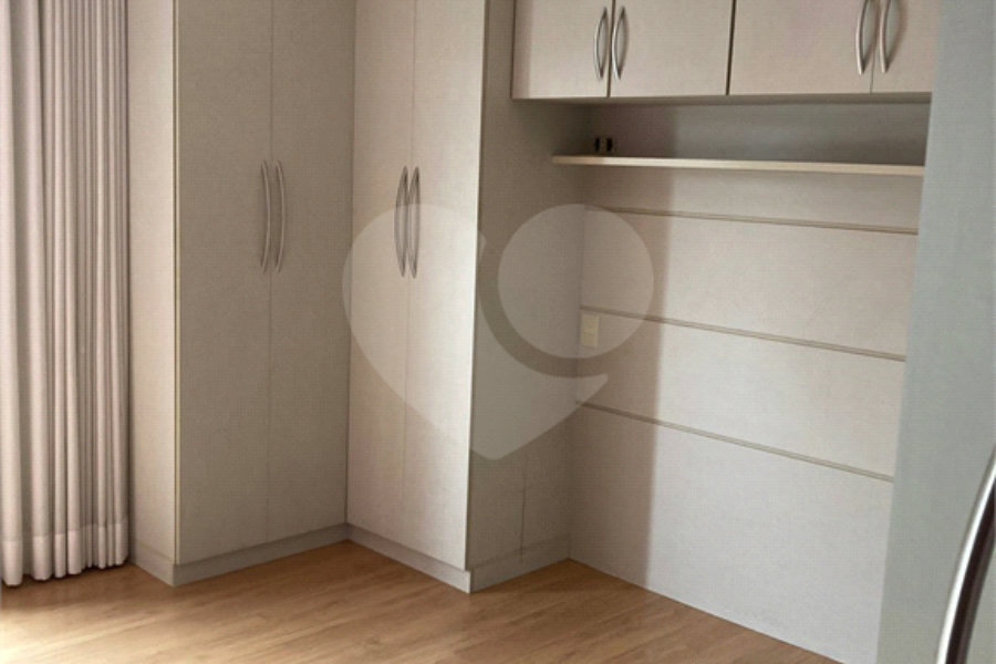 Sobrado à venda com 3 quartos, sendo 1 suíte, em Vila Constança, São Paulo, SP