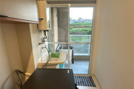 Apartamento à venda com 2 quartos, sendo 1 suíte, em Bairro do Cambará, São Roque, SP