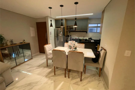 Apartamento com 70m², 3 dormitórios, 1 suíte, 1 vaga, à venda na Vila Guilherme.