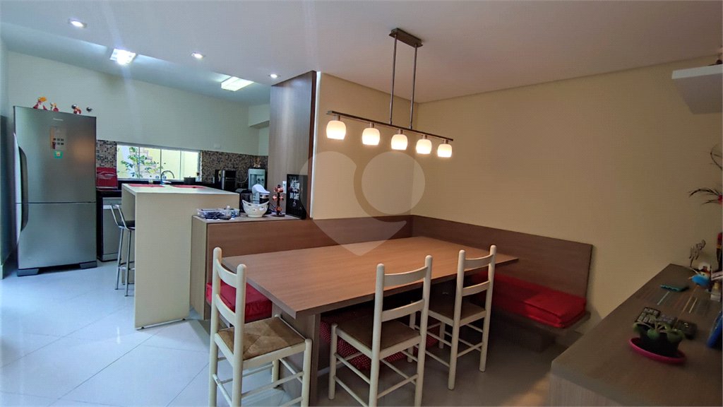 Sobrado à venda com 3 quartos, sendo 1 suíte, em Ipiranga, São Paulo, SP