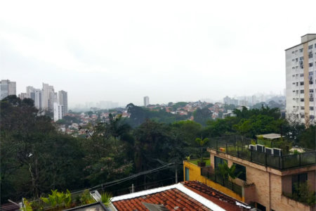 Casa à venda ou para alugar com 4 quartos, sendo 1 suíte, em Sumarezinho, São Paulo, SP