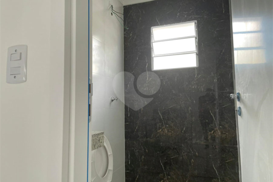 Casa à venda com 2 quartos no condomínio Hebe, São Paulo - SP