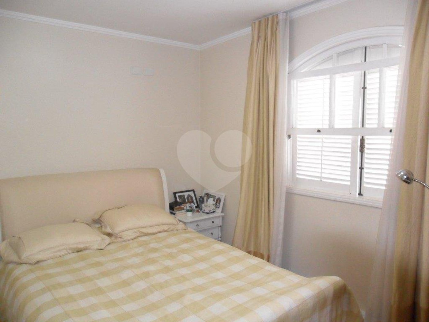 Sobrado à venda com 3 quartos, sendo 1 suíte, em Vila Romero, São Paulo, SP