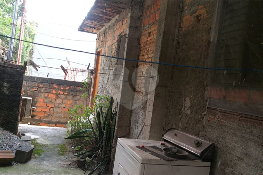 Terreno à venda com 4 quartos, sendo 1 suíte, em Parada Inglesa, São Paulo, SP