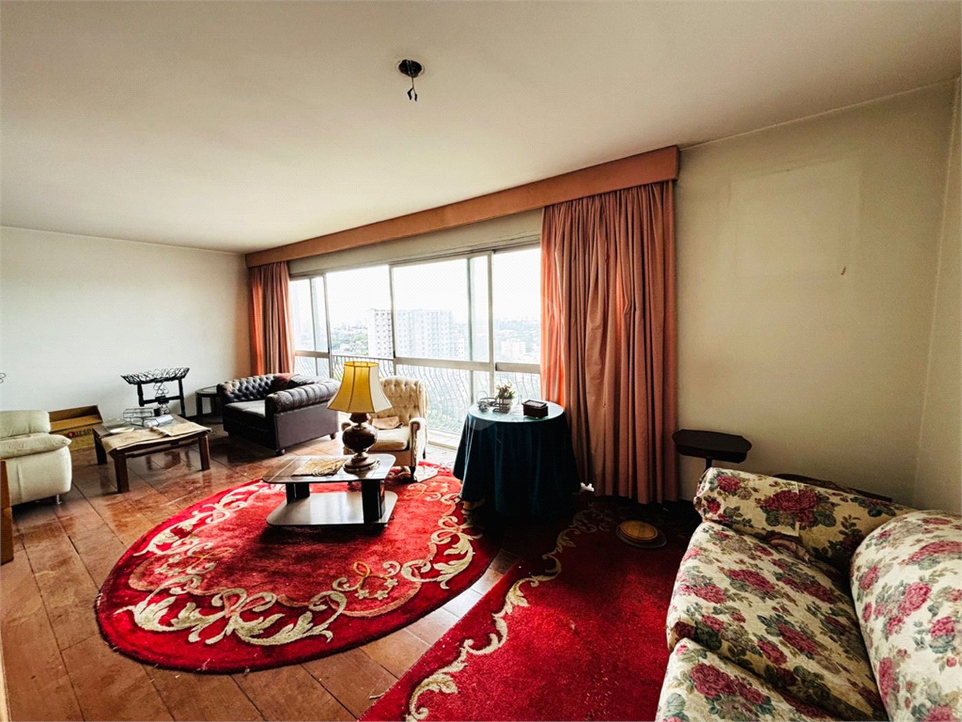 Apartamento à venda com 3 quartos, sendo 1 suíte, em Morumbi, São Paulo, SP